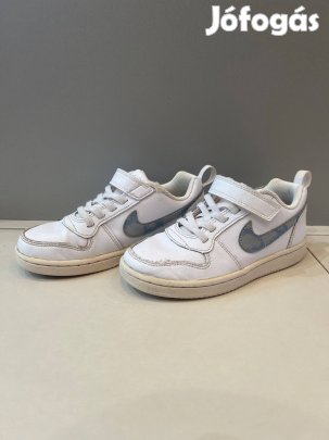 Nike gyerek cipő