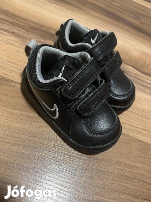 Nike gyerek cipő