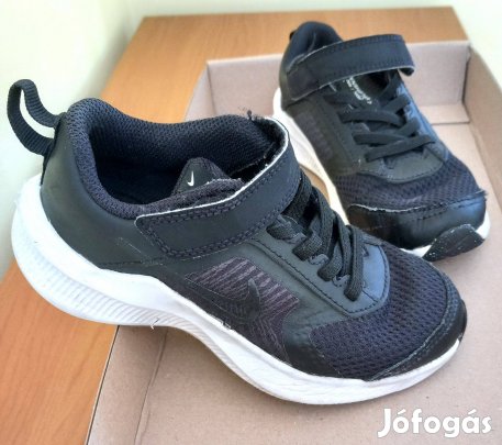 Nike gyerekcipő, sportcipő, könnyű (27,5)