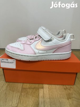 Nike kislány bőr cipő 31 eladó 