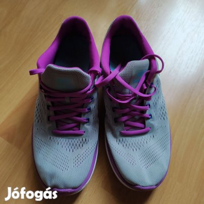 Nike lila szürke női sportcipő 40,5 40