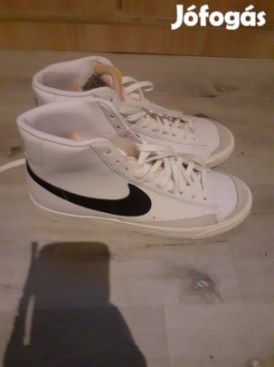 Nike magasszárú