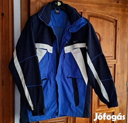 Nike nagyméretű gyönyörű széldzseki
