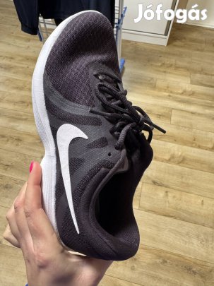 Nike női cipő 
