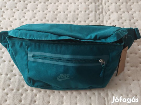Nike övtáska nagy méret