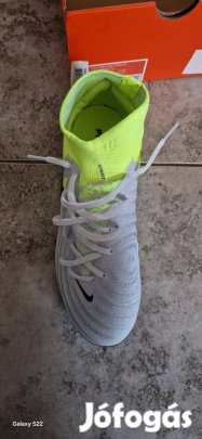 Nike phantom luna 2 pro