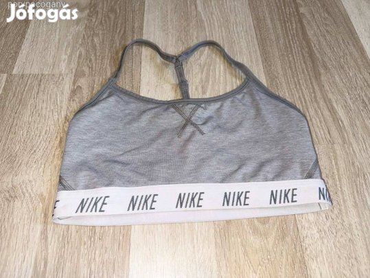 Nike sportmelltartó M -es