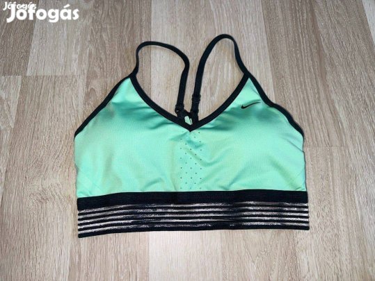 Nike sportmelltartó M -es