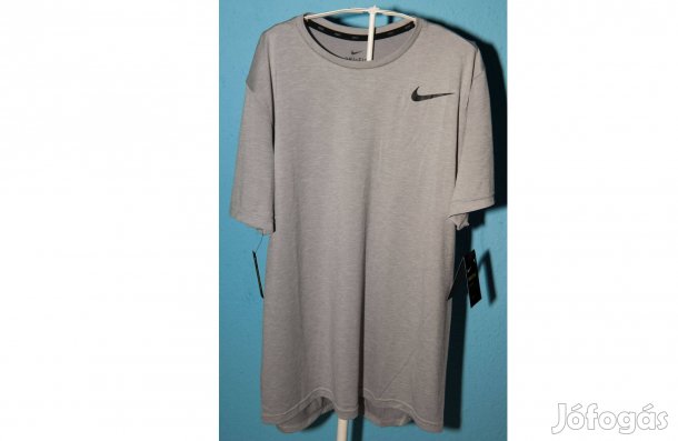 Nike új Eredeti Szürke címkés fitness edző póló (L)