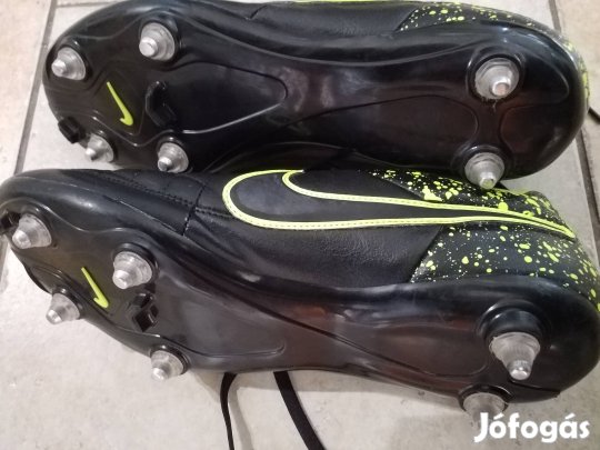 Nike valódi bőr stoplis foci cipő 42, Pécs