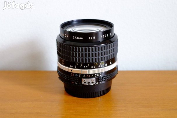 Nikon 24mm f2 AIS objektív