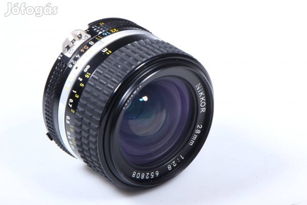 Nikon 2.8 28mm ais nikkor objektív 