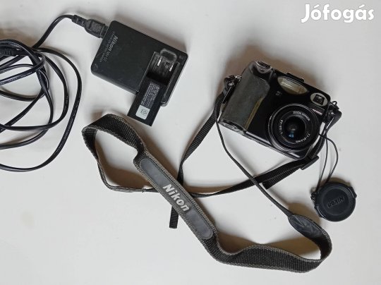 Nikon Coolpix 5000 fényképezó+tartozékok