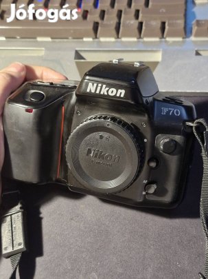 Nikon F70 filmes fényképezőgép