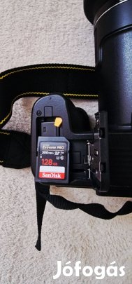 Nikon P950 128 Gb SD kártyával