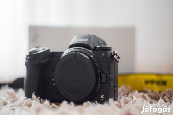 Nikon Z7 (35 ezer expo)