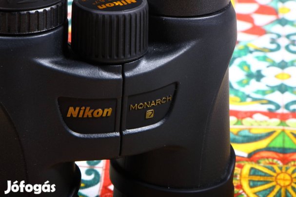 Nikon monarch 7 10x42 binokuláris távcső 