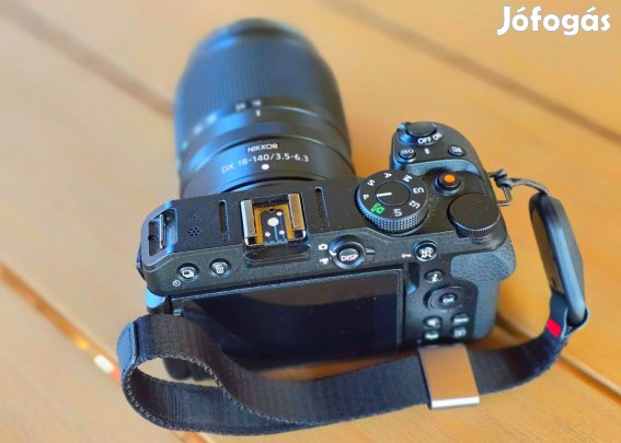 Nikon z30 + nikkor 18-140/3.5-6.3 eladó!