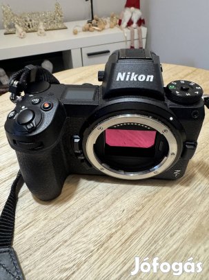 Nikon z7  mirrorless 45.6 MP Camera + objektiv 