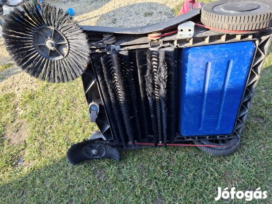 Nilfisk Floortec 380M kézi seprőgép eladó