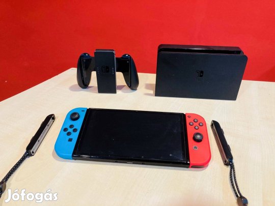 Nintendo Switch OLED Játékkonzol