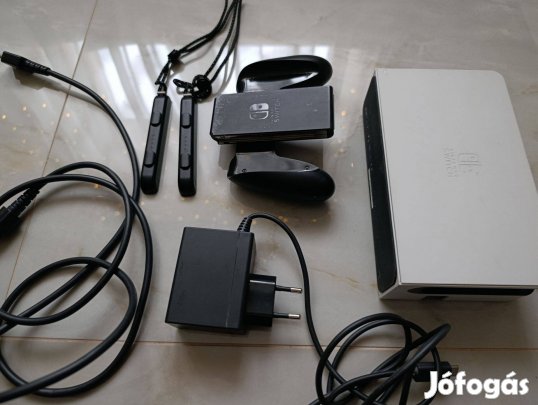 Nintendo Switch Oled tartozékok Dokkolo stb