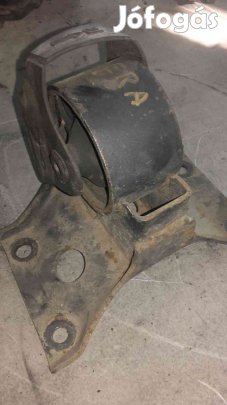 Nissan Almera N16 Jobb Motortartó Bak