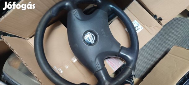 Nissan Bőrkormány, légzsákkal