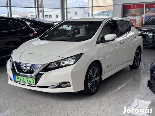 Nissan Leaf Tekna 40kWh (Automata) Autopilot.BO...