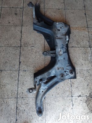 Nissan Micra Első Bölcső + Lengőkar