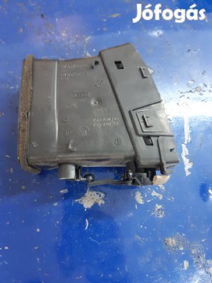 Nissan Micra Jobb Középső Szellőző