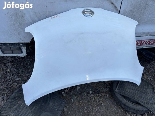 Nissan Micra motorháztető géptető fehér 