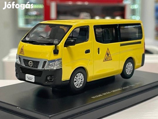 Nissan NV350 Caravan School Bus 2012 1:43 1/43 Ebbro 45597
