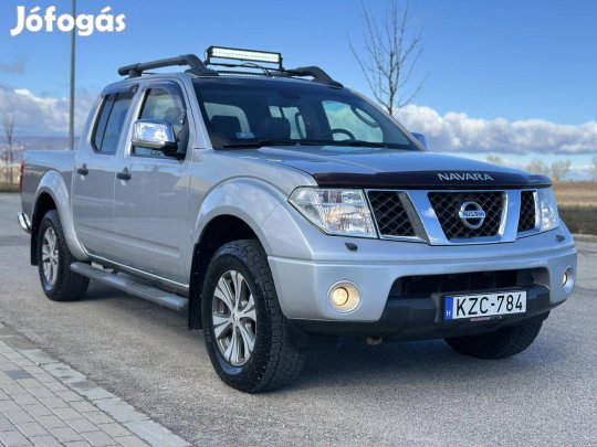 Nissan Navara 4WD Double 2.5D Platinum (Automat...