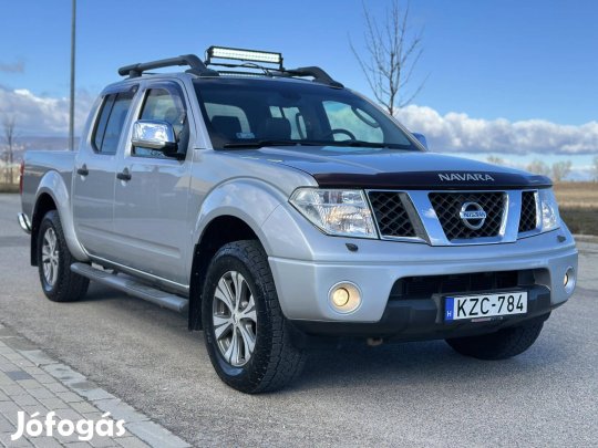 Nissan Navara 4WD Double 2.5D Platinum (Automat...