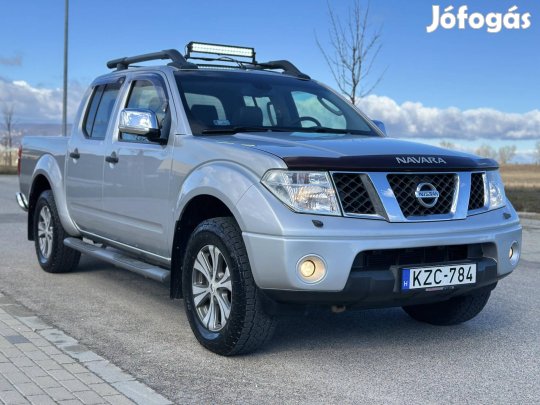 Nissan Navara 4WD Double 2.5D Platinum (Automat...