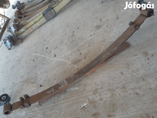 Nissan Navara D22 Hátsó Laprugó