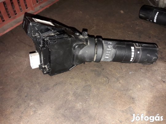 Nissan Navara D40 Ablaktörlő Kapcsoló