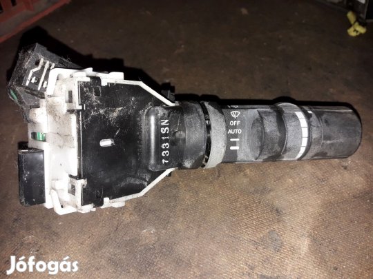 Nissan Navara D40 Ablaktörlő Kapcsoló