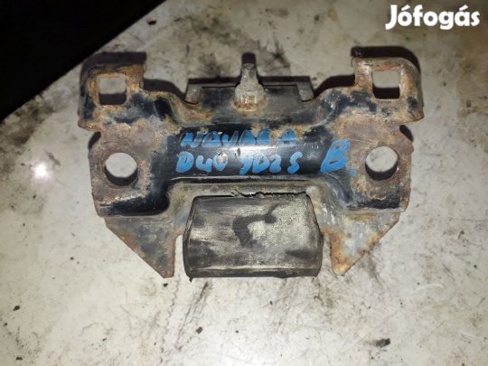 Nissan Navara D40 Bal Motortartó Bak