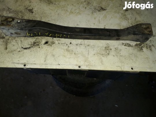 Nissan Navara D40 Első Kereszttartó