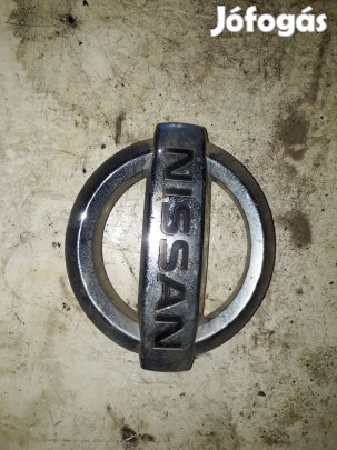 Nissan Navara D40 Felirat / Embléma
