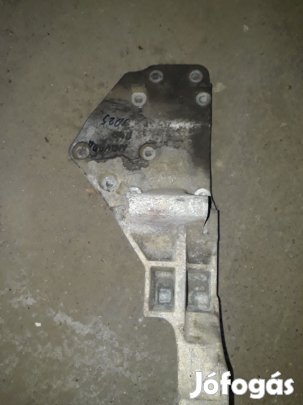 Nissan Navara D40 Generátor - Klíma Kompresszor Tartó Konzol