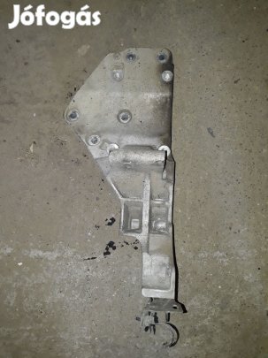 Nissan Navara D40 Generátor - Klíma Kompresszor Tartó Konzol