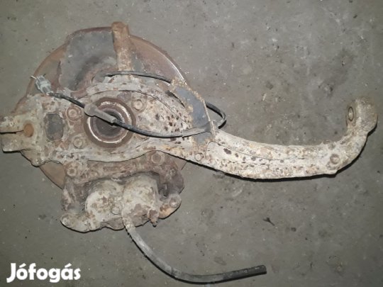 Nissan Navara D40 Jobb Első Csonkállvány Kerékaggyal + Féknyereg +