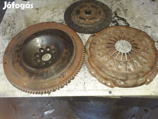 Nissan Navara D40 Kuplung Szett + Egytömegű Lendkerék