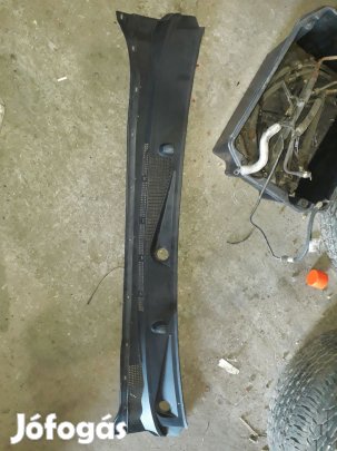 Nissan Navara D40 Levélrács