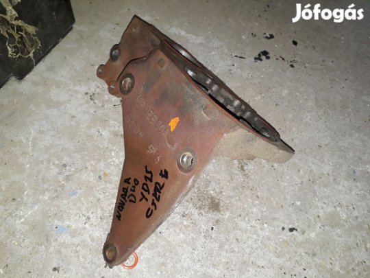 Nissan Navara D40 Magasnyomású Szivattyú Tartó Konzol