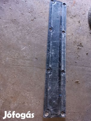 Nissan Navara D40 Plató Ajtó Belső Burkolat