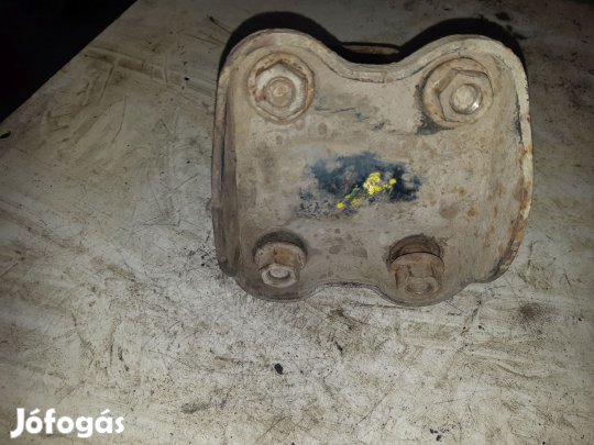 Nissan Navara D40 Rugó Tartó Kengyel / Cuppánt